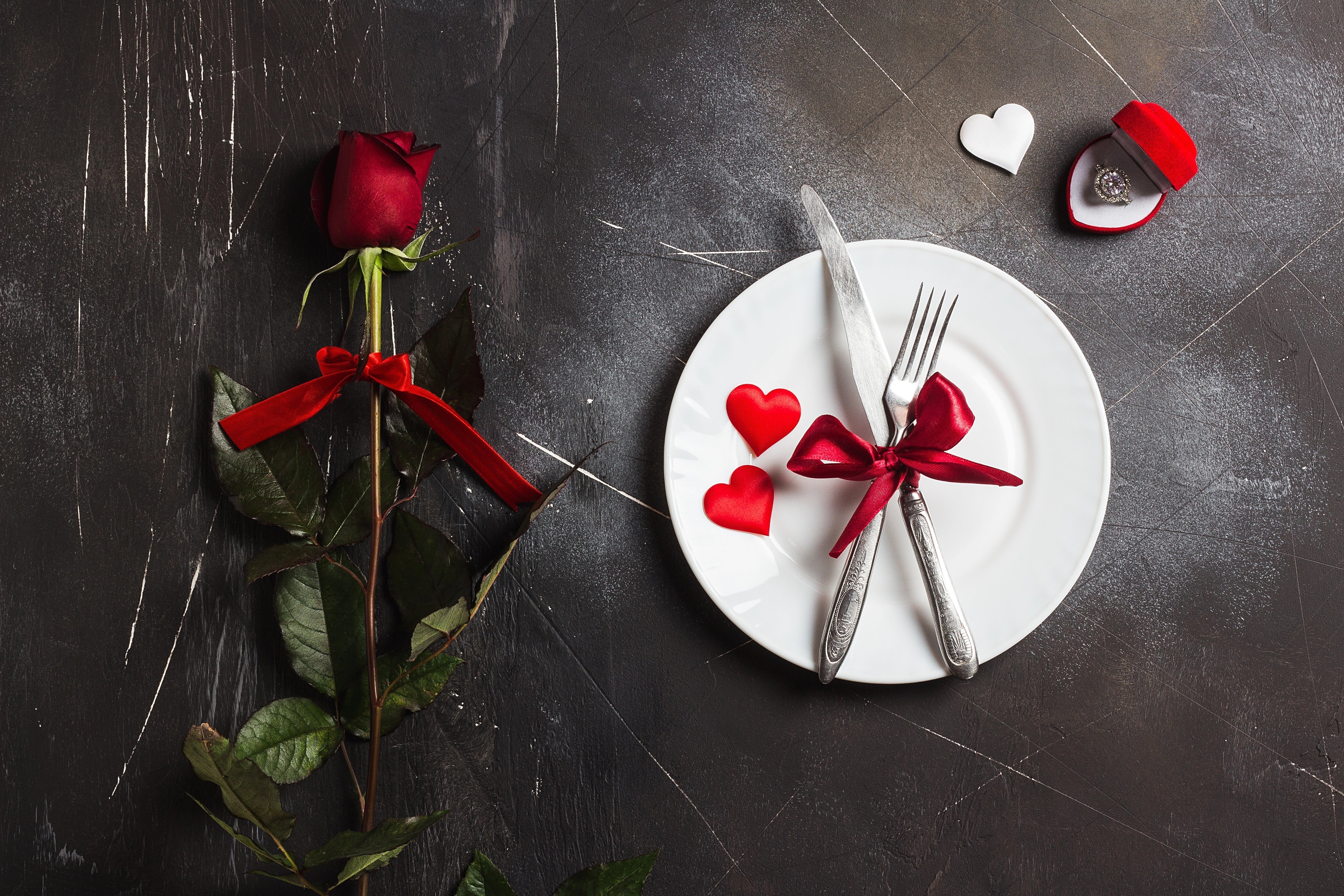 Valentinstags-Menüs: Romantische Genussideen für Restaurant & To Go