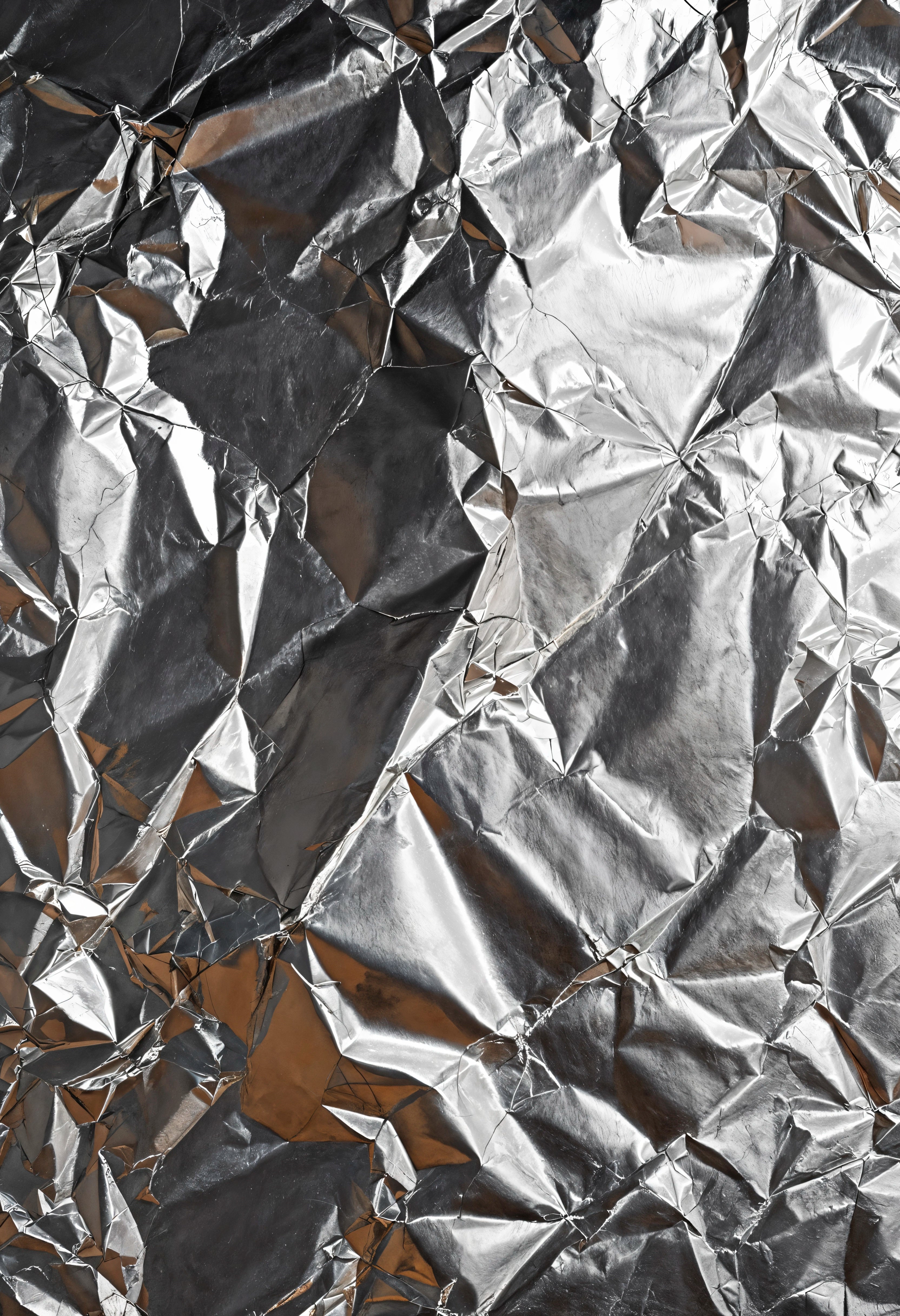Ausgerollte Aluminiumfolie.